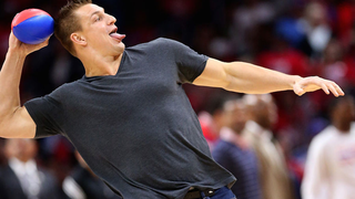 Rob Gronkowski Once Tanked A Free Throw To Keep His High School Basketball Team At 69 Points